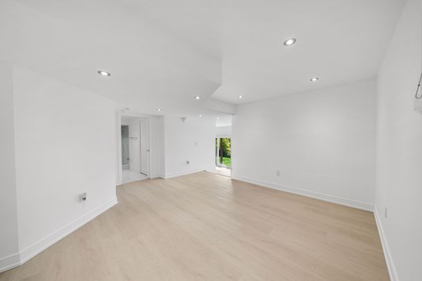 For Lease - 261 Seaview Heights, East Gwillimbury, Ontario - Photo 1