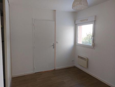 Location Appartement 3 pièces 64m² EVREUX 27000 - Photo 3