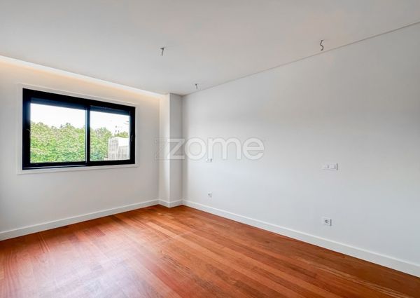 Apartamento T4 em Porto
