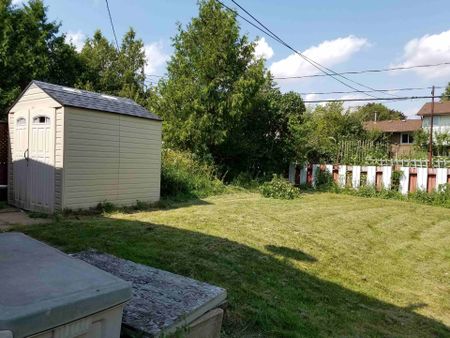 For Lease - 1316 Redbank Crescent, Oakville, Ontario - Photo 5