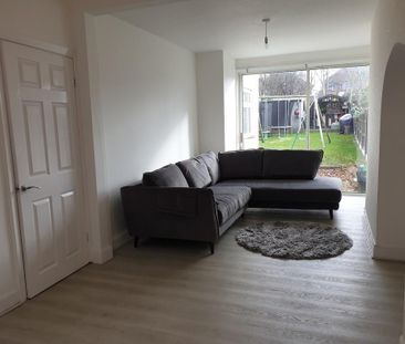 3 bedroom semi-detached house to rent - Photo 1
