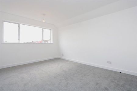 3 bedroom detached house to rent - Photo 5