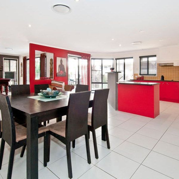 Perfect peaceful family home waiting for you! - Photo 1