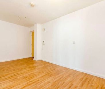 2 Bed Flat, Church Street, E15 - Photo 2
