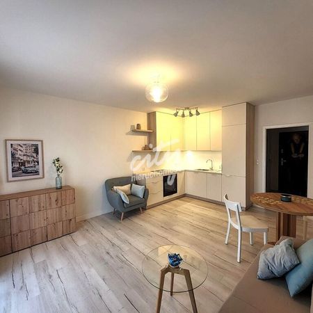 Wynajmę kawalerkę z balkonem i miejscem postojowym - Фото 3