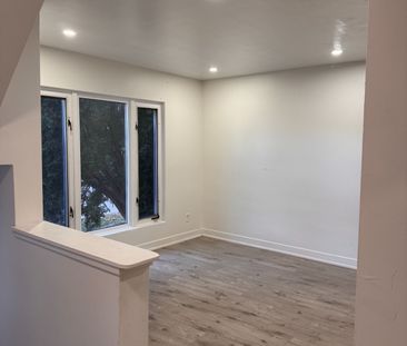 For Lease - 1379 Freeport Drive, Mississauga, Ontario - Photo 1