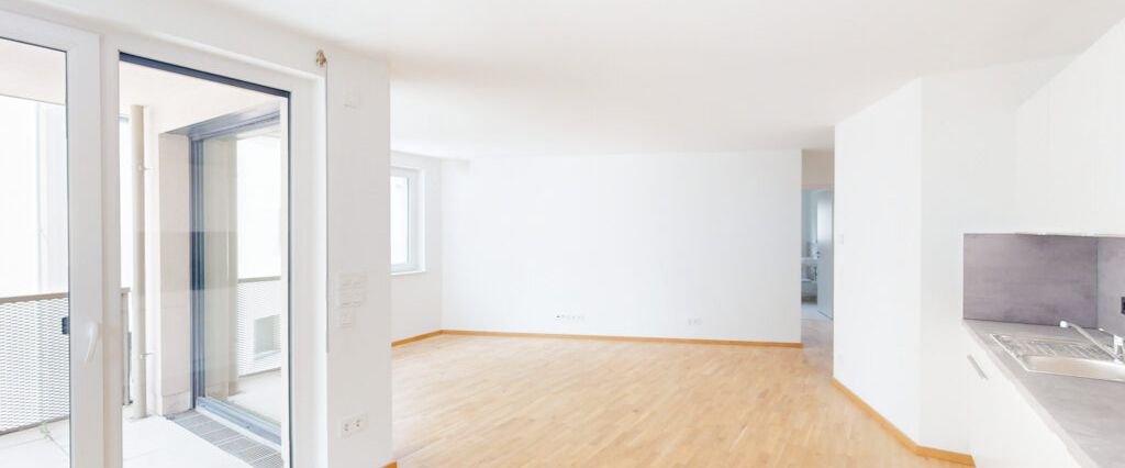 Exklusive 3-Zimmer-Wohnung mit moderner Raumaufteilung und Terrasse - Foto 1