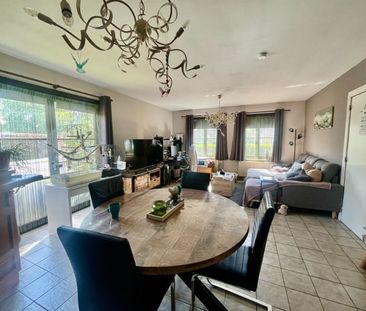 HALFOPEN BEBOUWING MET DRIE SLAAPKAMERS EN GARAGE TE WONDELGEM - Photo 5