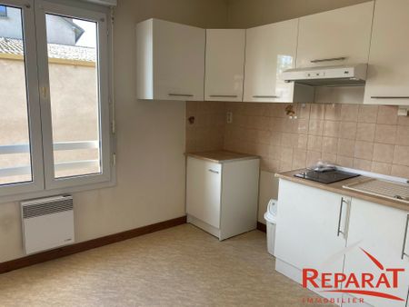 Location Appartement 2 pièces 42m² OBJAT 19130 - Photo 3