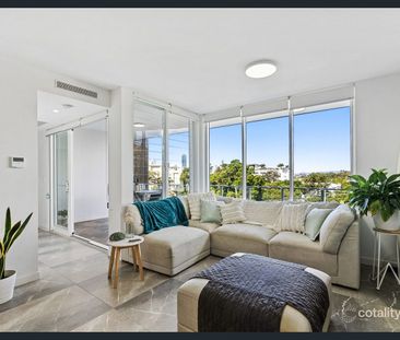 Contemporary Apartment Living in the Heart of Southport - Photo 2