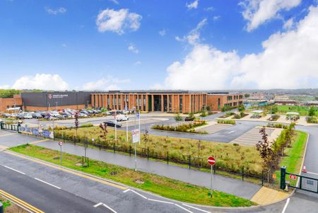 2 bedroom semi-detached house to rent - Photo 4