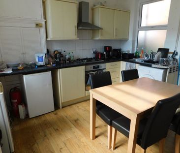 50 Oxford Street- Huge 1 Bed apartmentLoughborough - Photo 3