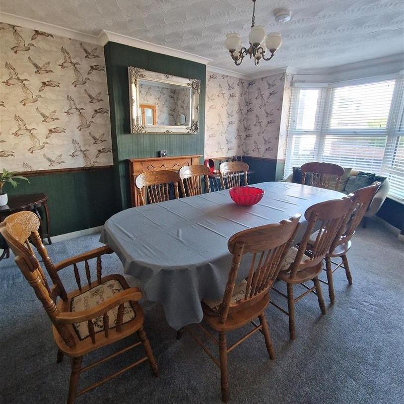 5 bedroom detached house to rent - Photo 1