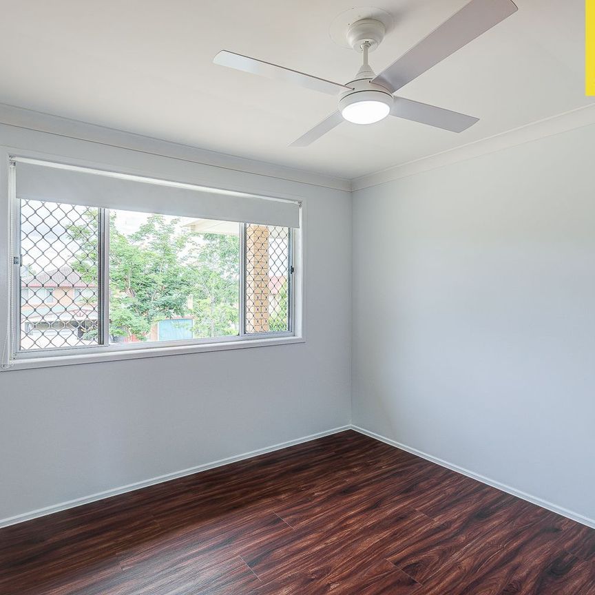 Spacious Family Home with Flexible Living in Prime Runcorn Location - Photo 1