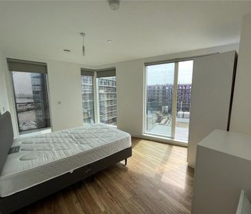 3 bedroom flat to rent - Photo 4