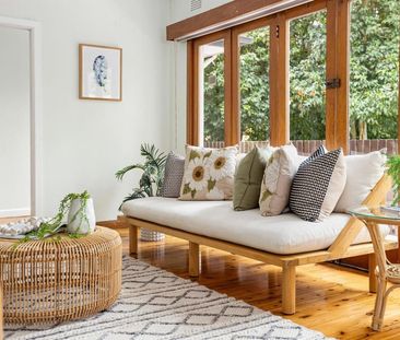 Charming cottage in a convenient location - Photo 3