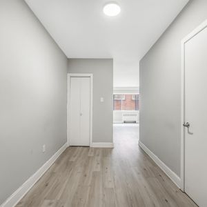 Large Sunny And Renovated 4 1/2 - 4615-4625 Bourret Avenue, Montréal - Photo 3