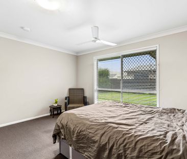 FAMILY HOME IN DESIRABLE LOCATION - Photo 3