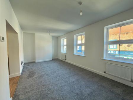 2 bedroom maisonette to rent - Photo 2