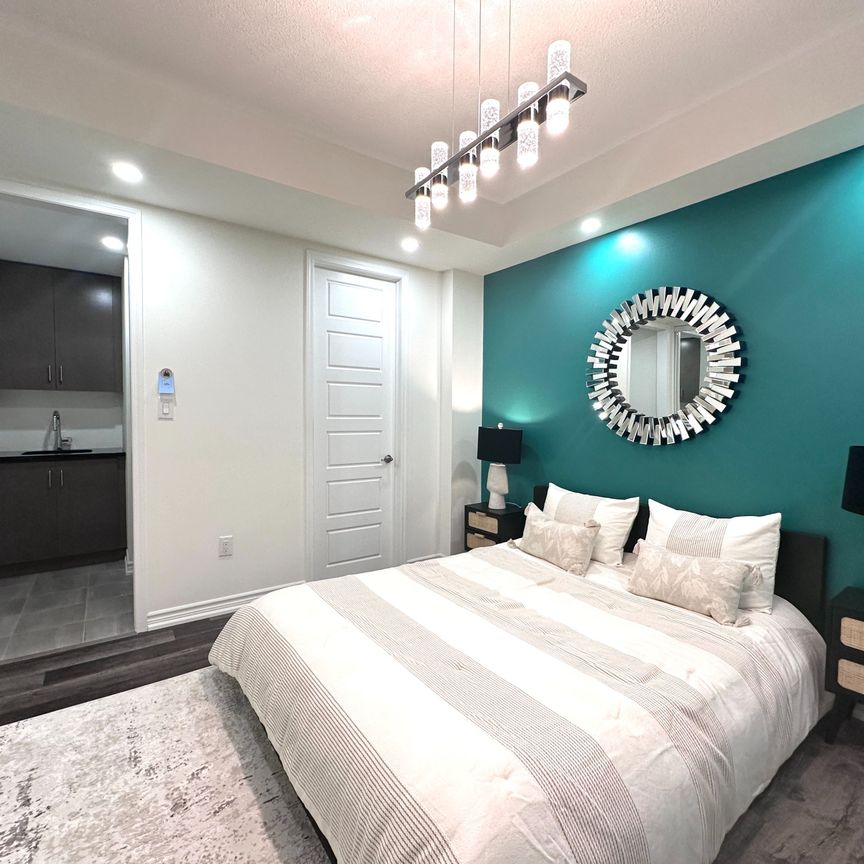 For Lease - 1222 Rose Way Unit# Main Fl, Milton, Ontario - Photo 1