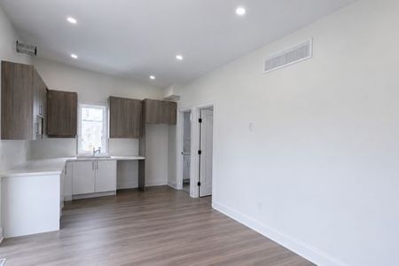 For Lease - 15 Sanagan Road Unit# 301, Toronto, Ontario - Photo 4