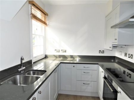 2 bedroom apartment to let - Photo 4