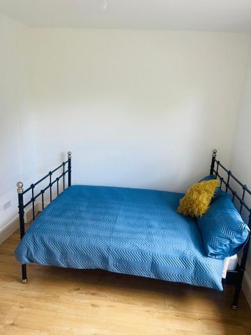 1 bedroom in a house share to rent - Photo 3