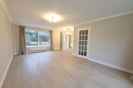 Thorncroft - Photo 3