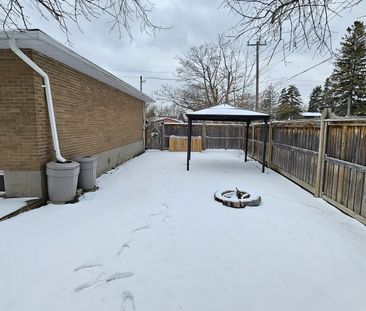 For Lease - 187 Keewatin Street, Oshawa, Ontario - Photo 4