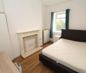 4 bedroom house to rent - Photo 4