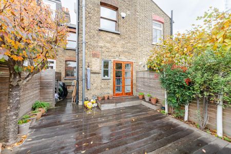 3 Bed Terraced House, Alton Road, N17 - Photo 3