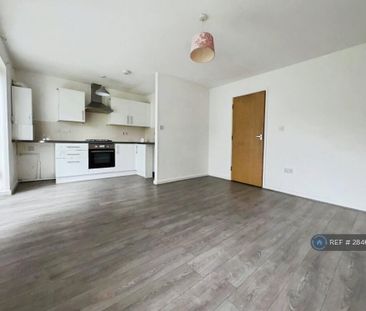 2 bedroom flat to rent - Photo 2