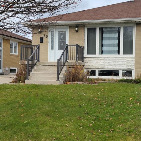 For Lease - 20 Heavitree Drive, Toronto, Ontario - Photo 3