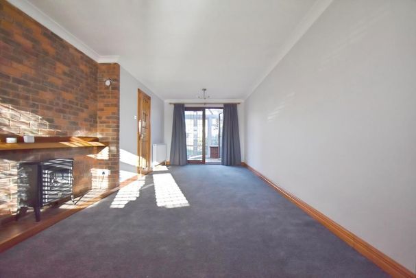 3 bedroom detached house to rent - Photo 1