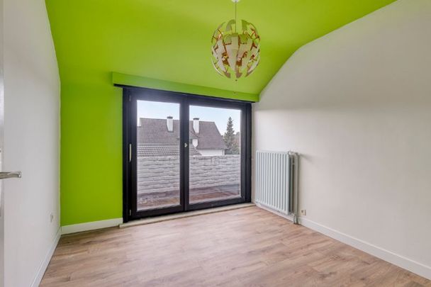 Ruime gezinswoning met tuin en zicht op groen - Foto 1