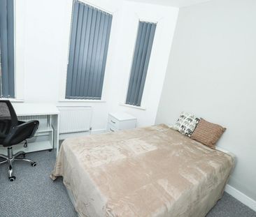 5 bedroom House To Let Total Size: 1314 SQ FT - Photo 4