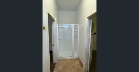 Upstairs low maintenance residence - Photo 5