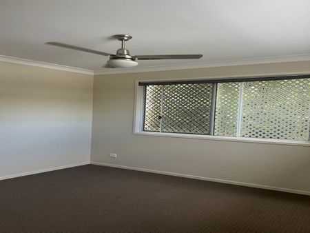 Modern 2 Bedroom Townhouse - Photo 2