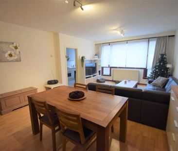 GELIJKVLOERS APPARTEMENT MET TWEE SLAAPKAMERS - foto 2