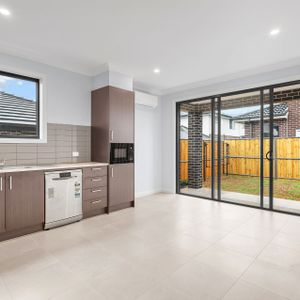 Modern Granny Flat - Comfort, Privacy & Convenience Combined - Photo 2