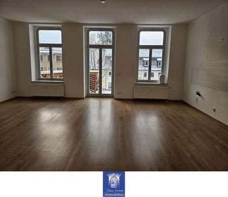 Helles großzügiges Zuhause mit Terrasse, Kamin, Bad mit Wanne und Dusche! - Photo 5