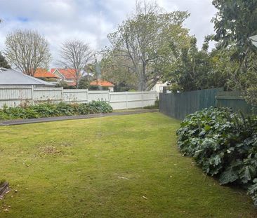 Tidy and private unit in great location. - Photo 4