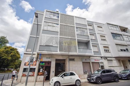 Apartment T1 in São Domingos de Benfica, Lisboa - Photo 3