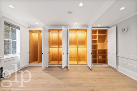 2 Bedroom Apartment, Monmouth Street, London, Greater London - Photo 2