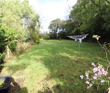 3 bedroom end of terrace house to rent - Photo 2