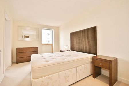 Durnsford Road, London, SW19 8GU - Photo 3