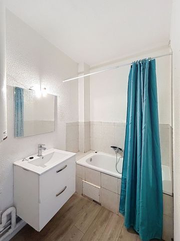 Location Appartement 2 pièces 41m² GAILLAC 81600 - Photo 3