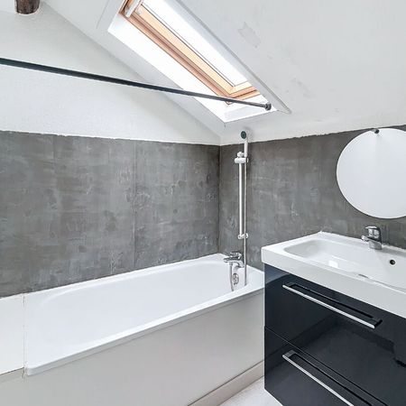 Appartement à louer - REIMS- PROCHE GARE - Photo 4