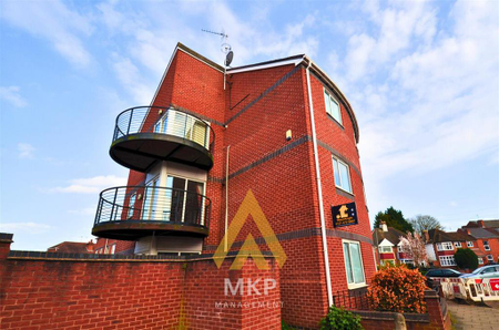 4 bedroom flat to rent - Photo 5