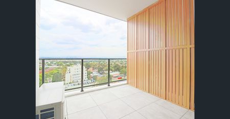 Level 6 with expansive northerly views - Photo 4